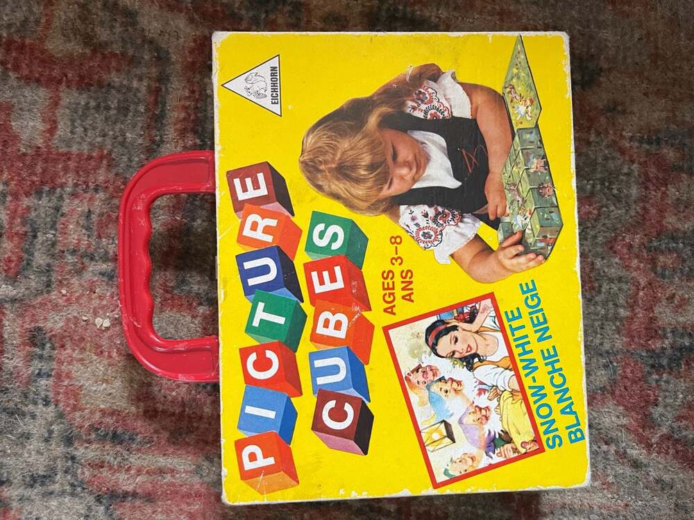 Hermann Eichhorn Vintage Puzzle Wooden Picture Block Cubes Snow White German
